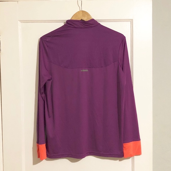 Reebok Pullover ❤️❤️ - Picture 5 of 6